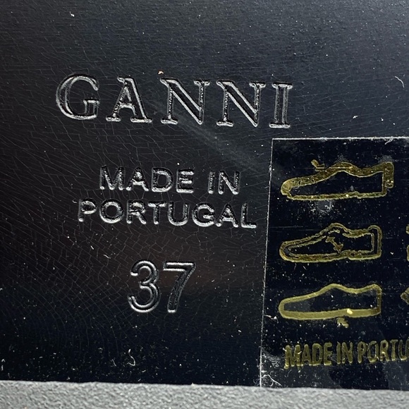 GANNI Boots size 7
, White Mid Shaft
- Embroidered Western see *NOTE* - Picture 6 of 8